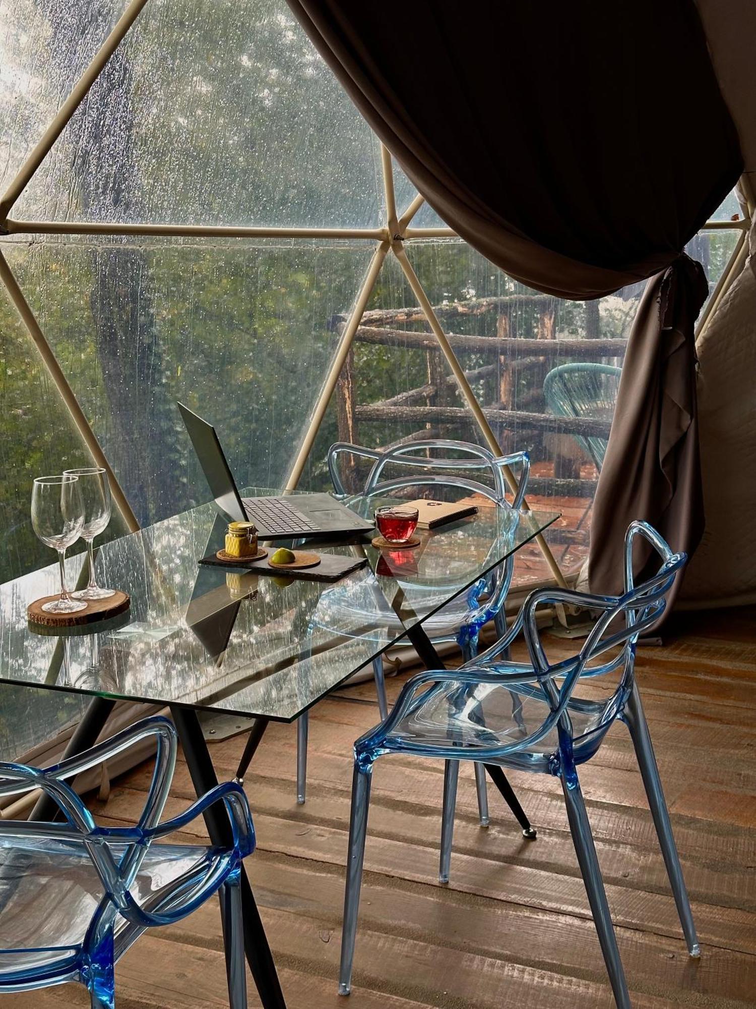 Wine Space Амбролаури Екстериор снимка